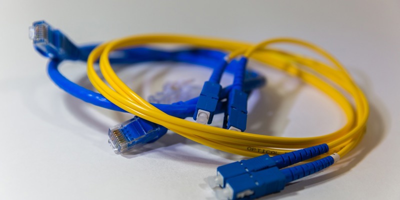 Fiberinstallation Fiber Optics 2633604 1280